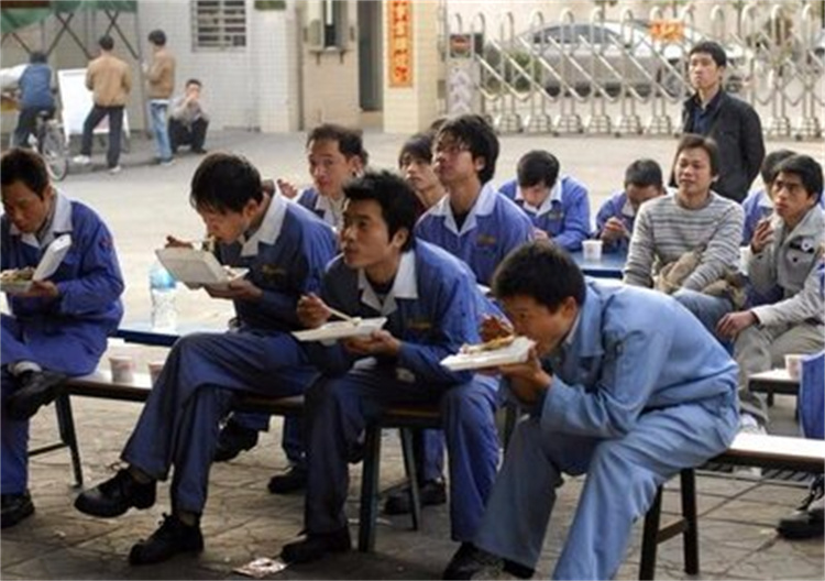 初中畢業生的三條出路！選擇最適合自己的那一條！