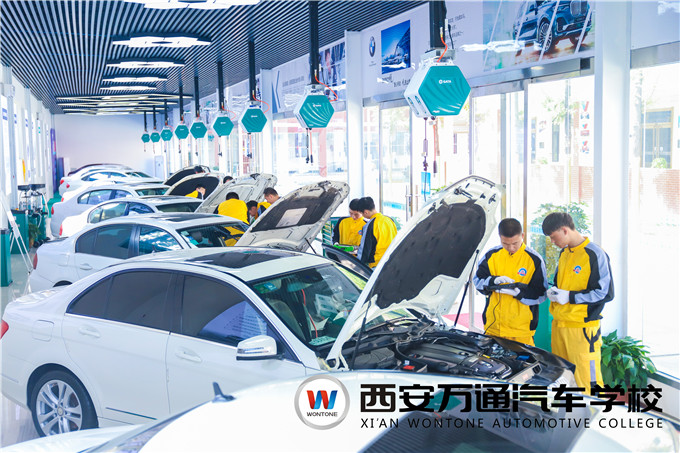 初中生學汽修，就選西安萬通汽車學校，贏未來！