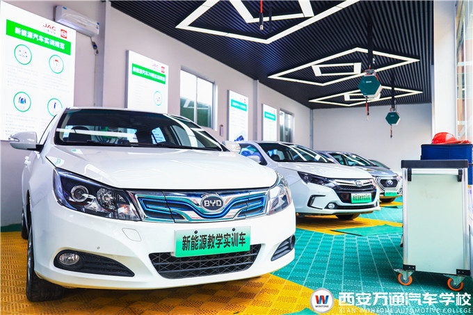 新能源汽車發展勢如破竹，萬通汽車緊跟時代腳步