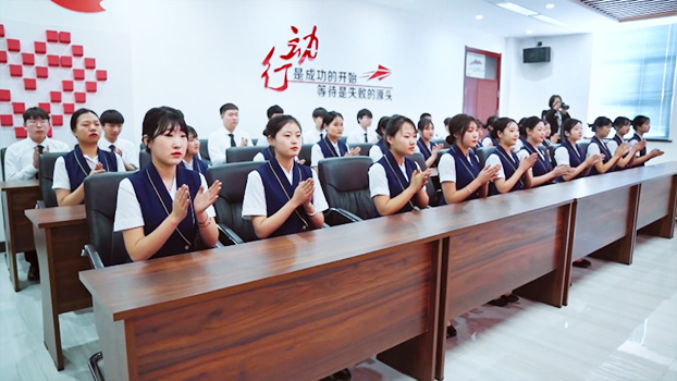 萬通職教，輕松就業(yè)，成就事業(yè)