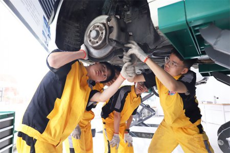 工作難找、工資低、待遇差，打工人的出路在哪里？
