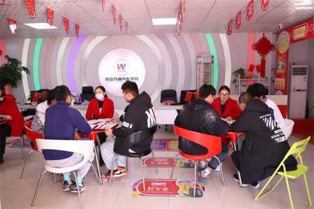 輟學(xué)不可怕，重新?lián)裥Ｈ雽W(xué)能更好！